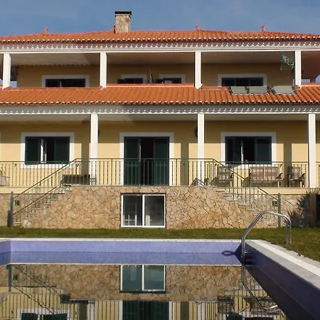 Quinta Do Ribeirinho بيت ضيافة