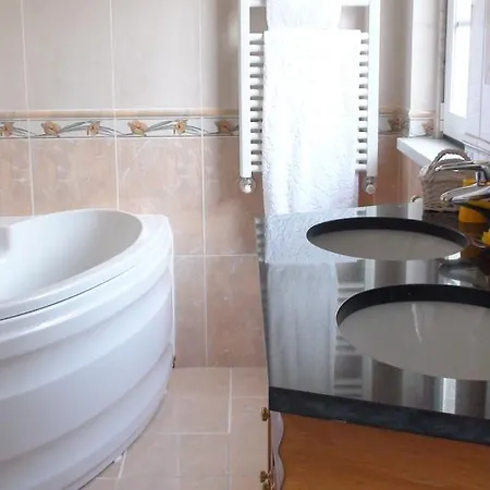 Guest house Quinta Do Ribeirinho 2*