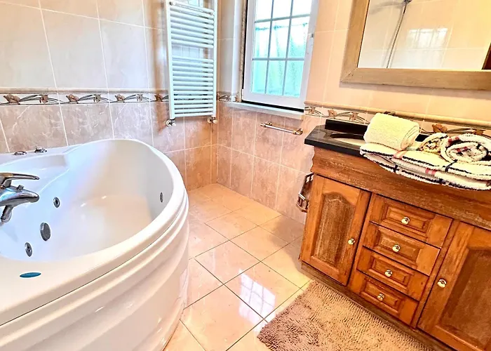 Guest house Quinta Do Ribeirinho 2*